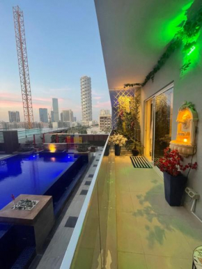 Luxury 5 star 1 Bed Apartment